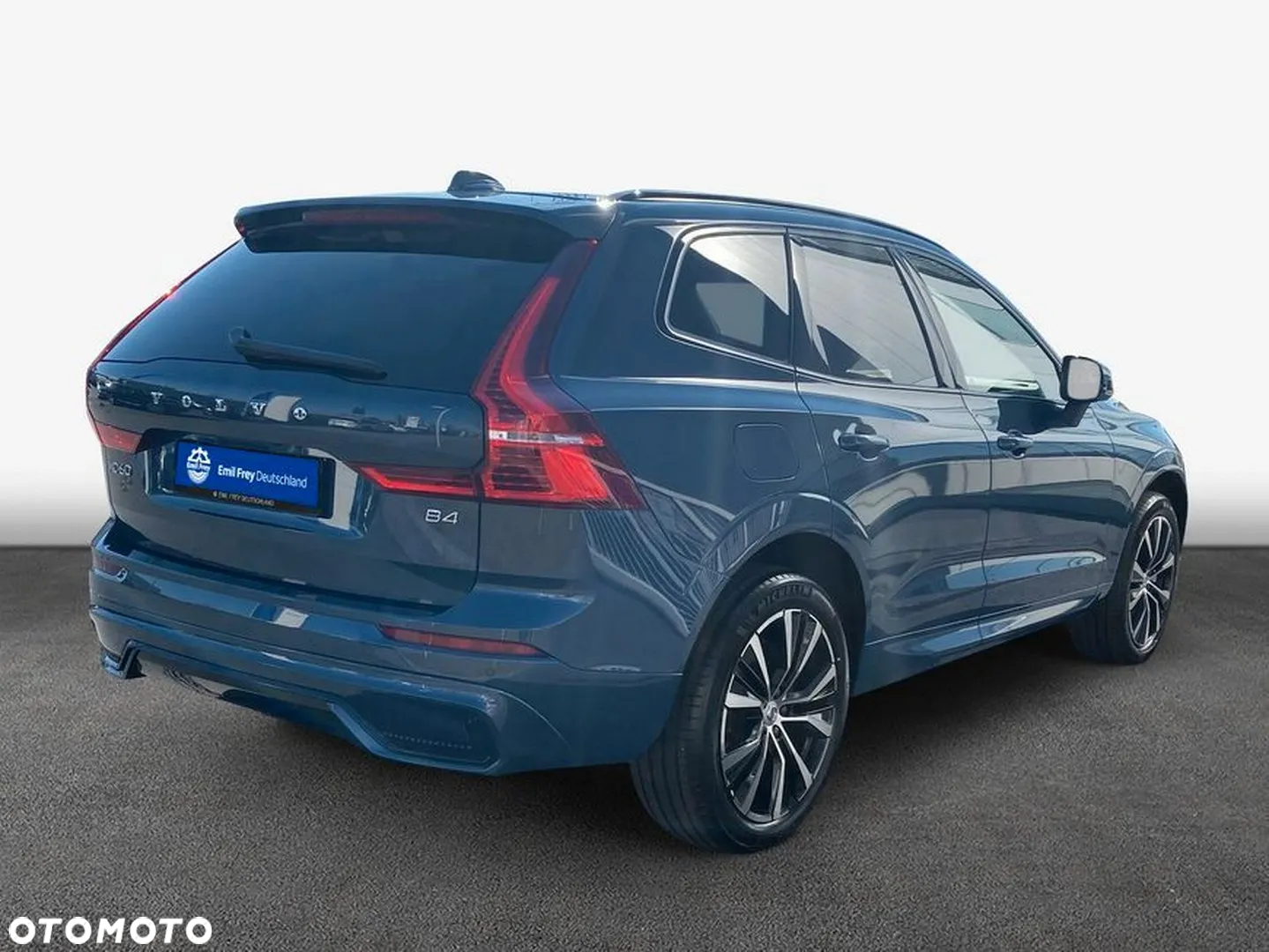 Volvo XC 60 B4 B Plus Dark - 37