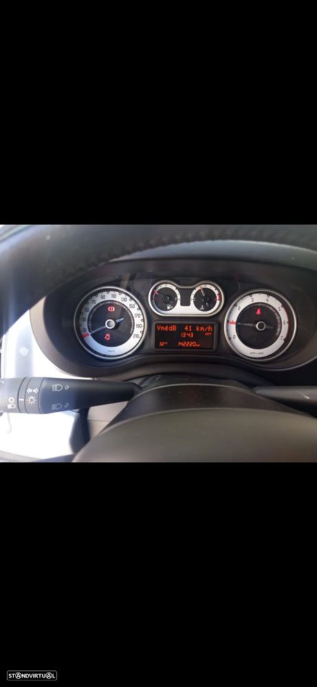 Fiat 500L ver-1-3-mj-pop-star-j17-s-s - 13