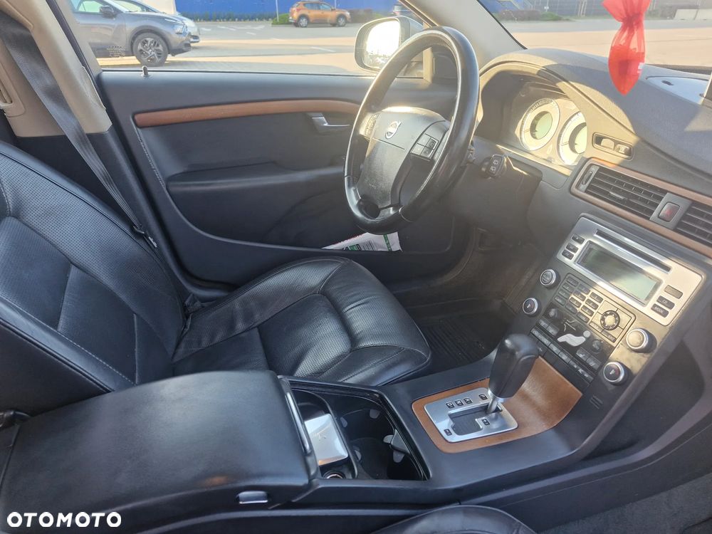 Volvo V70 D5 Summum - 15