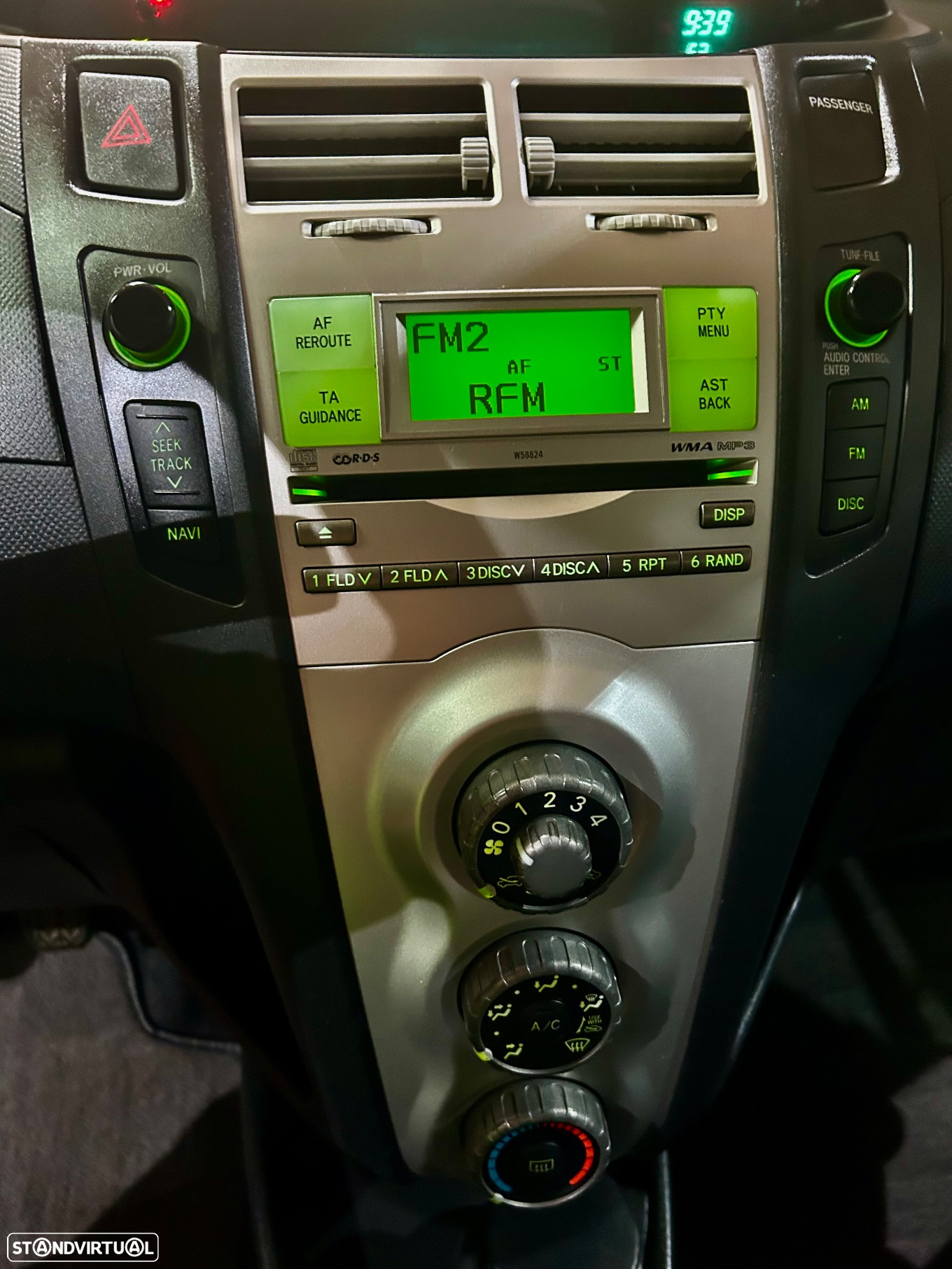 Toyota Yaris 1.0 VVT-i AC Manual+VSC - 15
