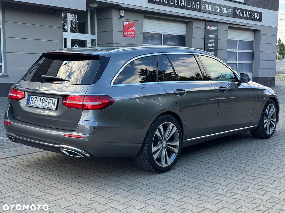 Mercedes-Benz Klasa E 300 de 9G-TRONIC Avantgarde - 17