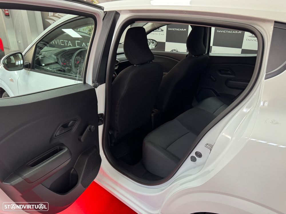 Dacia Sandero 1.0 SCe Essential - 40