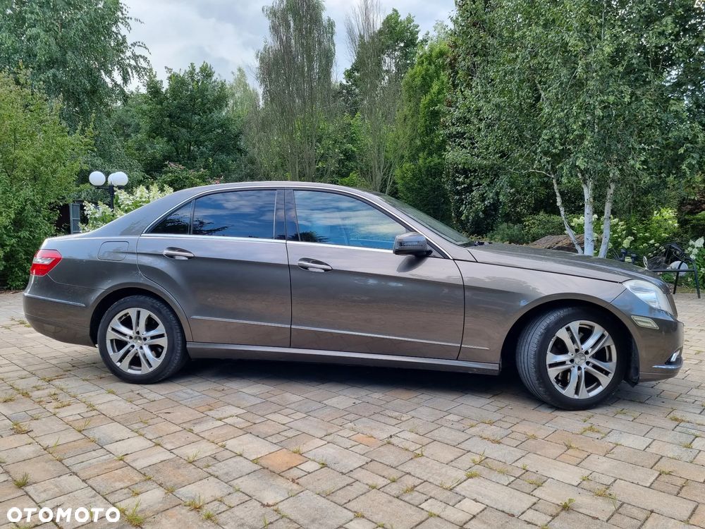 Mercedes-Benz Klasa E 350 4-Matic Elegance - 8