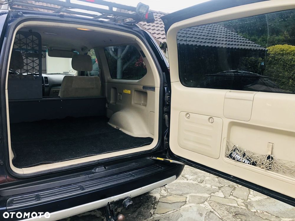 Toyota Land Cruiser - 7