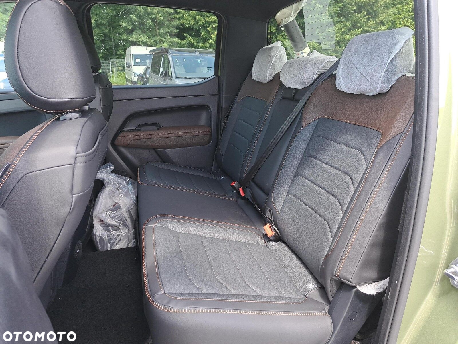 Volkswagen Amarok - 11