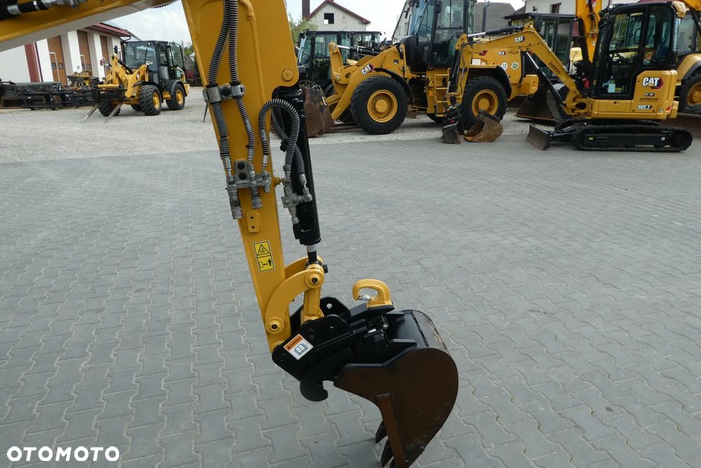Caterpillar 301,8 PODWOZIE ROSUWANE - 10