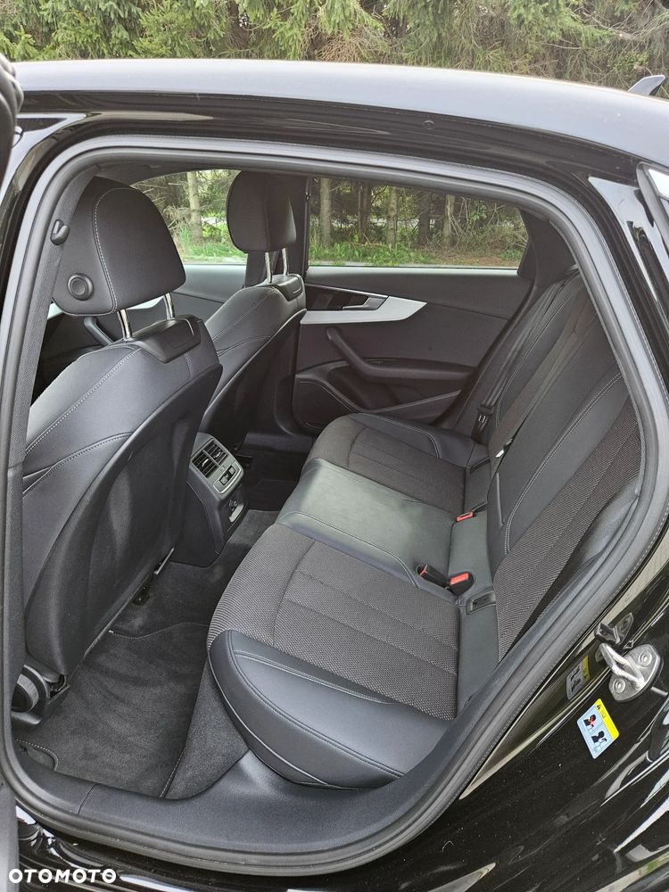 Audi A4 Limousine 35 TFSI mHEV S Line S tronic - 16