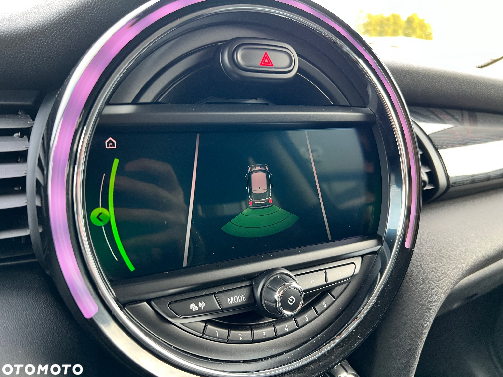 MINI Cooper Essential Trim - 14