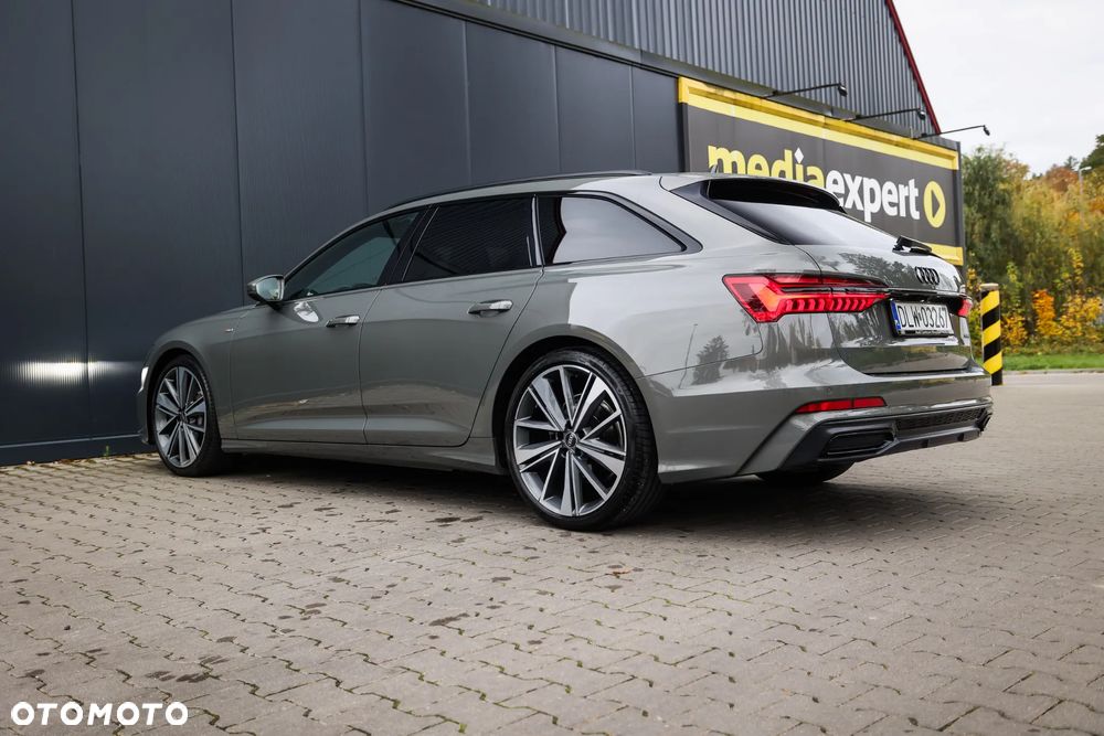 Audi A6 Avant 40 TDI quattro S tronic S line - 15