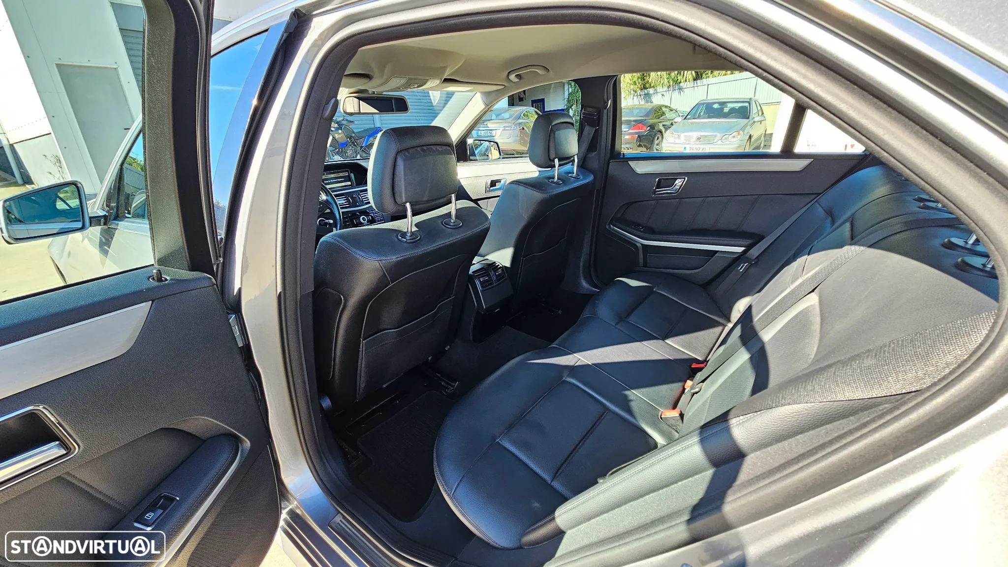 Mercedes-Benz E 350 CDi Avantgarde BlueEfficiency - 21