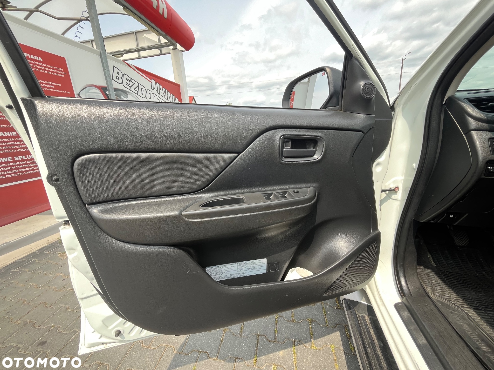 Mitsubishi L200 - 28