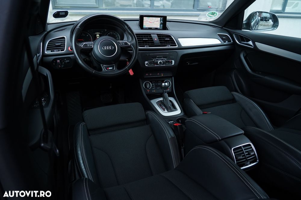Audi Q3 2.0 TDI Quattro Stronic Design - 16