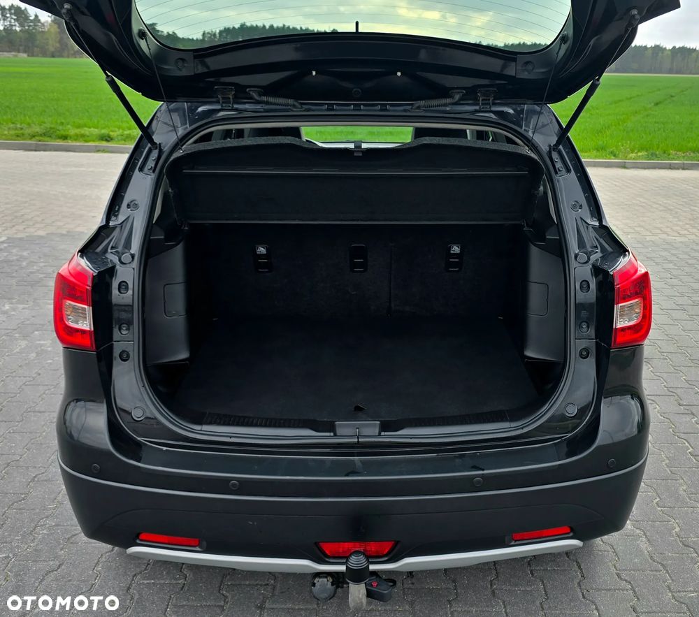 Suzuki SX4 S-Cross 1.4 T Premium 4WD - 28