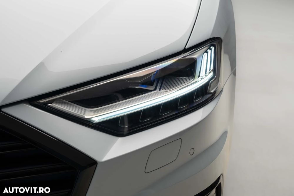 Audi A8 - 5