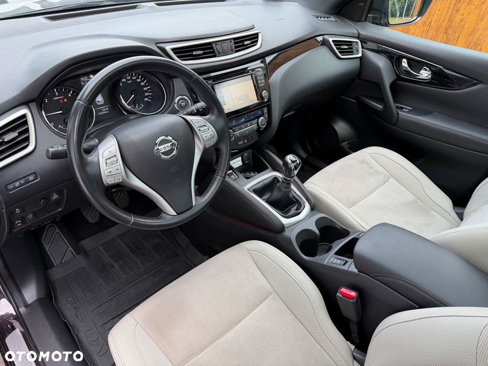 Nissan Qashqai 1.6 dCi 4x4 Tekna S&S - 18