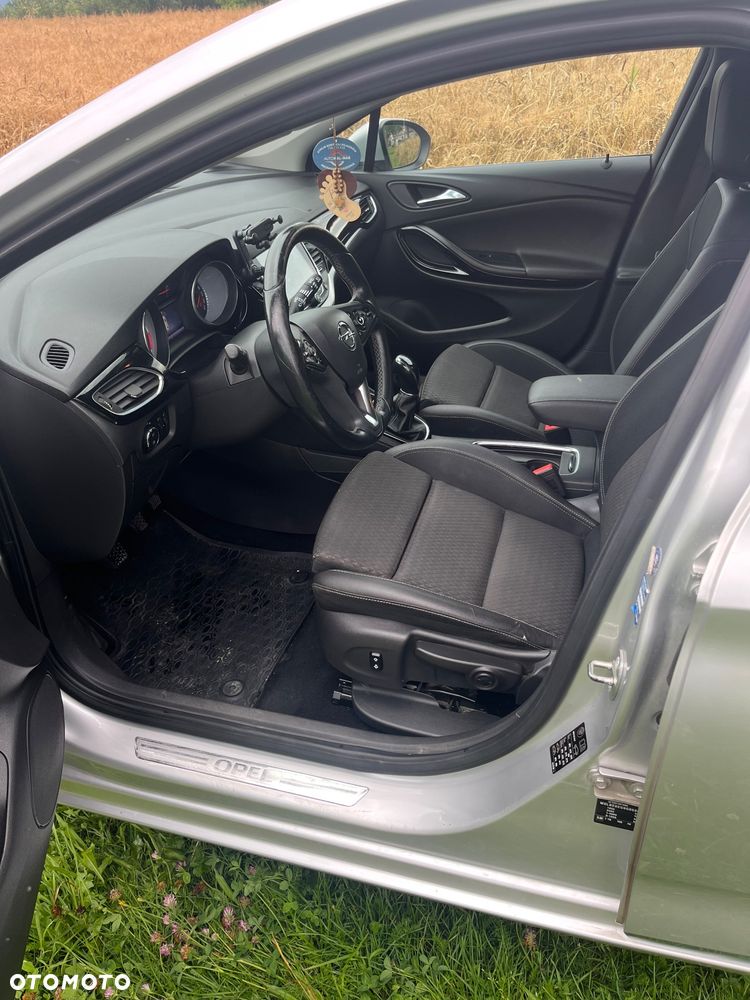 Opel Astra 1.6 CDTI Sport - 10