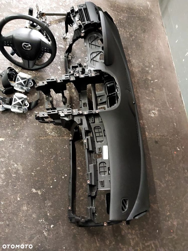 Mazda cx 7 deska kokpit pasy airbag - 4
