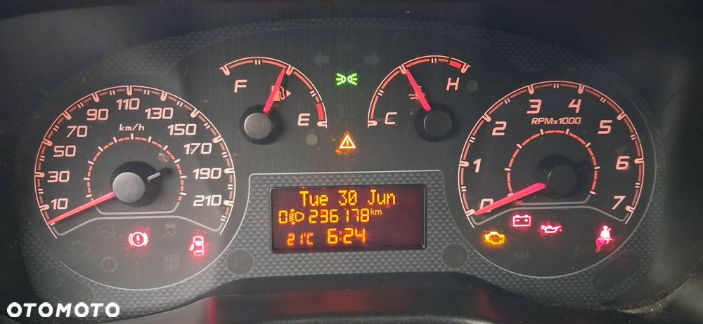 Fiat Fiorino 1.4 Easy - 12