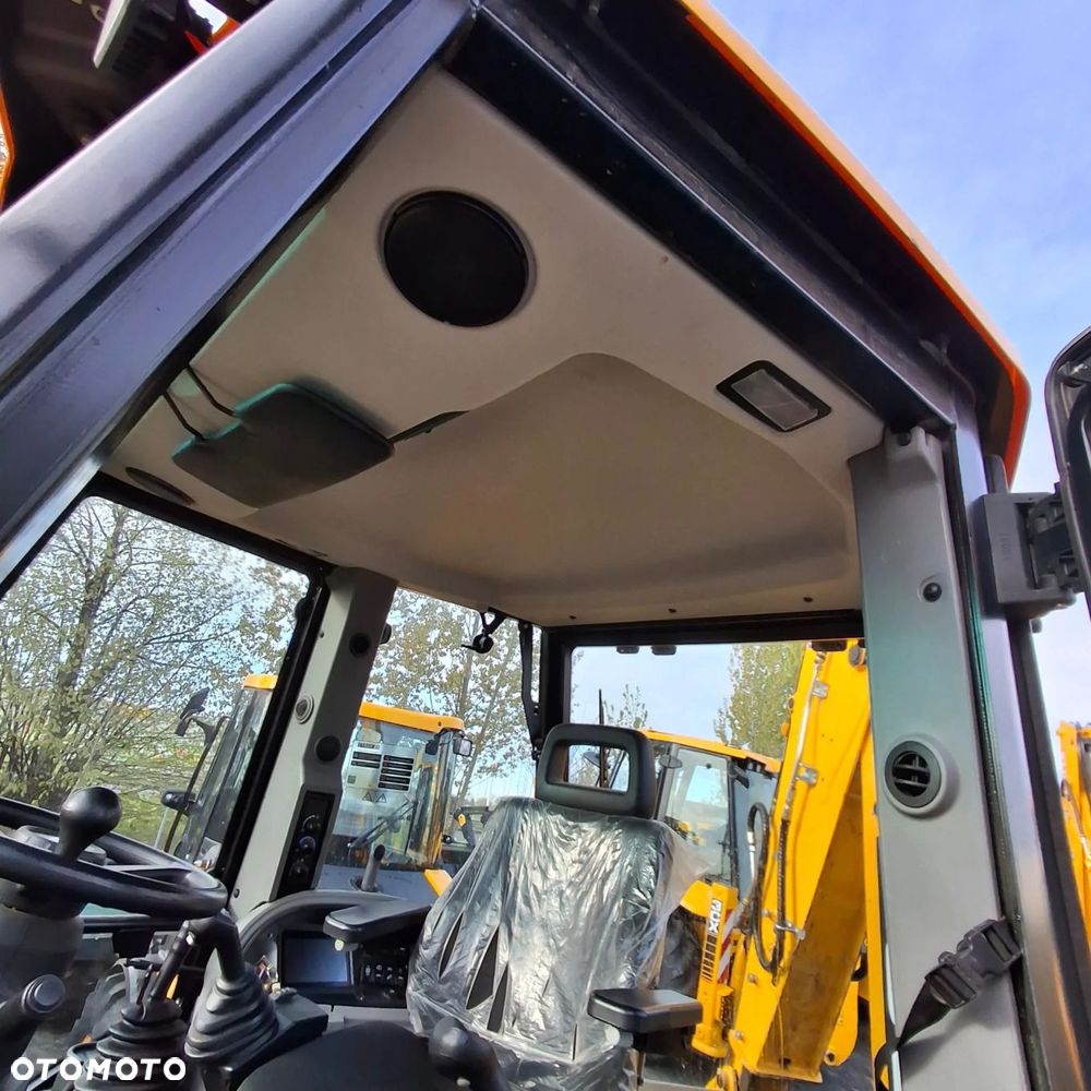 JCB 4CX Plus AEC - 4