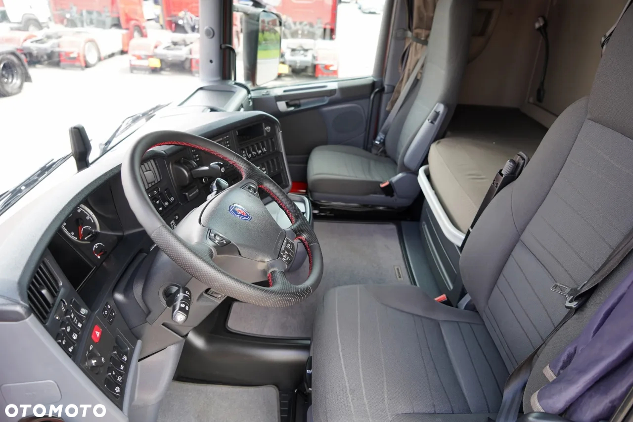 Scania R 580 / V8 / 6x4 / DMC: 150.000 KG / RETARDER / KLIMA POSTOJOWA   / PEŁNY ADR  / 3 OSIOWY CIĄGNIK SIODŁOWY / SPROWADZONY - 24