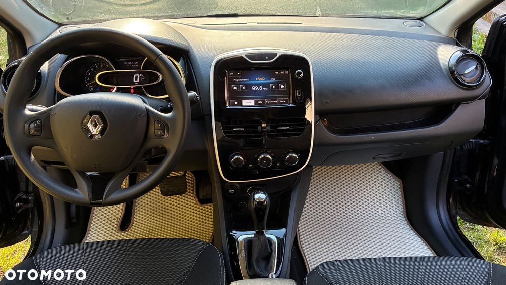 Renault Clio - 31