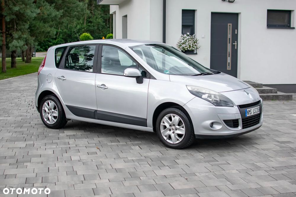 Renault Scenic - 11