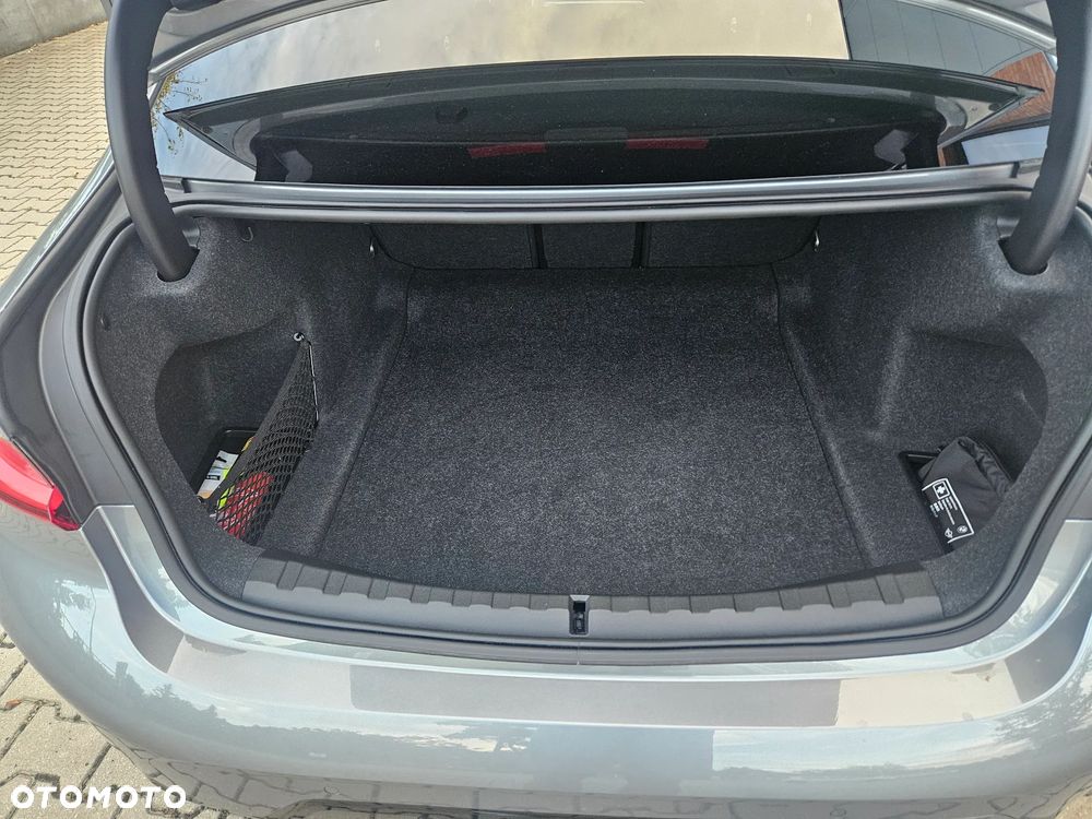 BMW Seria 3 - 16