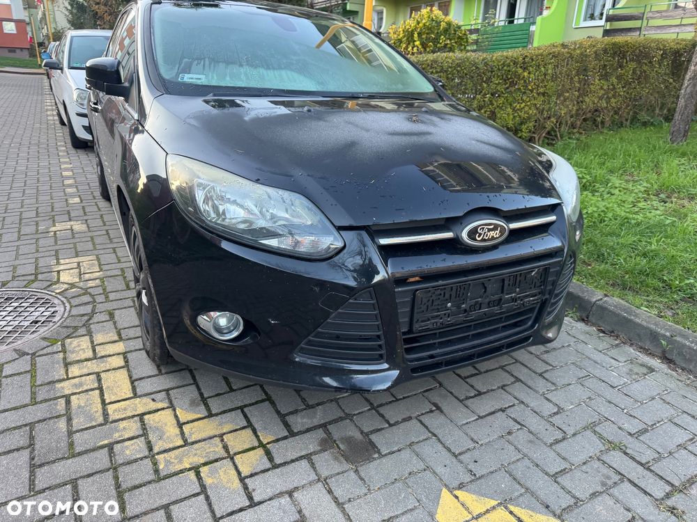 Ford focus 3 III kombi  FB CA czarny czarne drzwi prawe lewe przednie  tylnie tył prawe lewe przednie pas przedni maska wzmocnienie chłodnica chłodnice lampa prawa lewa błotnik przedni prawy lewy konsola deska rozdzielcza roleta klapa bagażnika skrzynia biegów 1.6 ecobost - 1