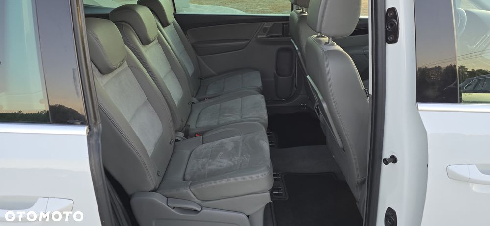 Volkswagen Sharan 2.0 TDI DSG (BlueMotion Technology) Highline - 11