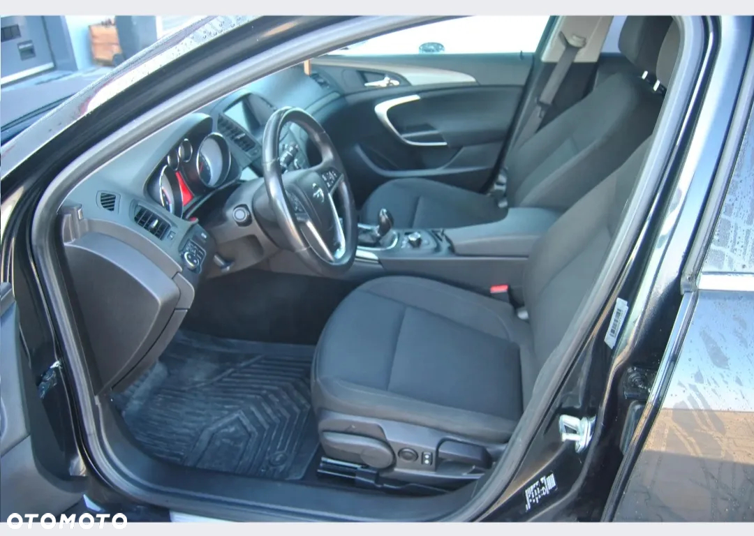 Opel Insignia 1.8 Sports Tourer - 11