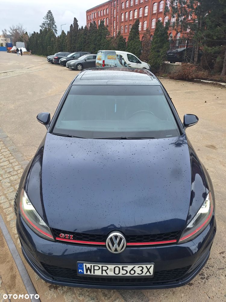 Volkswagen Golf GTI 2.0 TSI OPF DSG Performance - 4