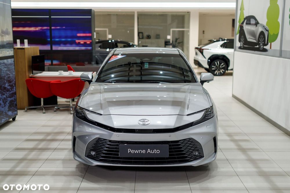 Toyota Camry - 3