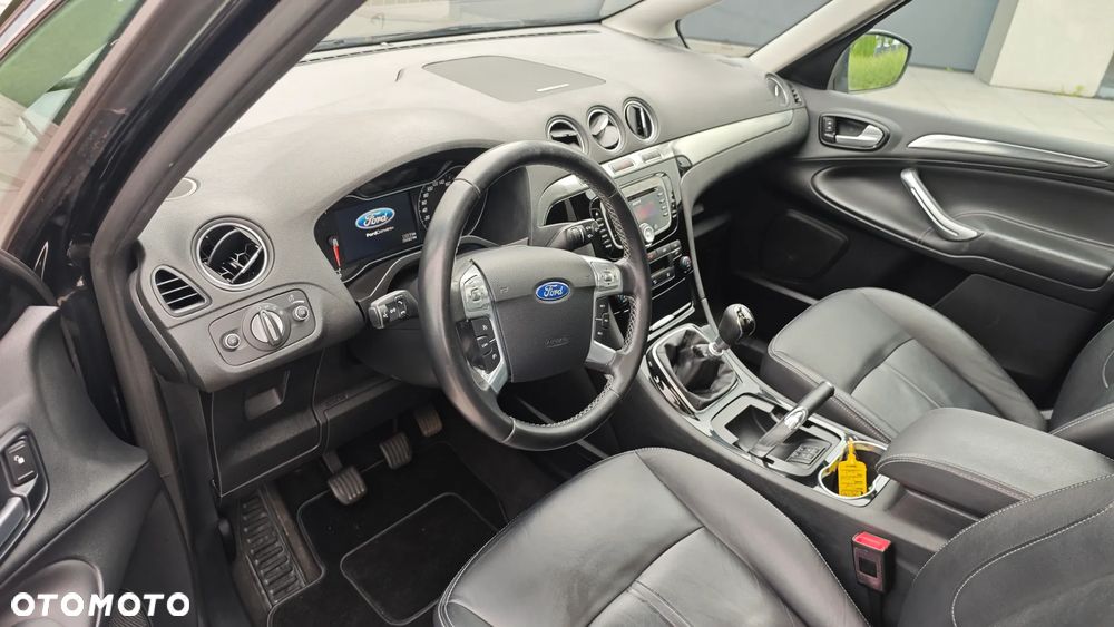 Ford S-Max 2.0 TDCi DPF Titanium - 14