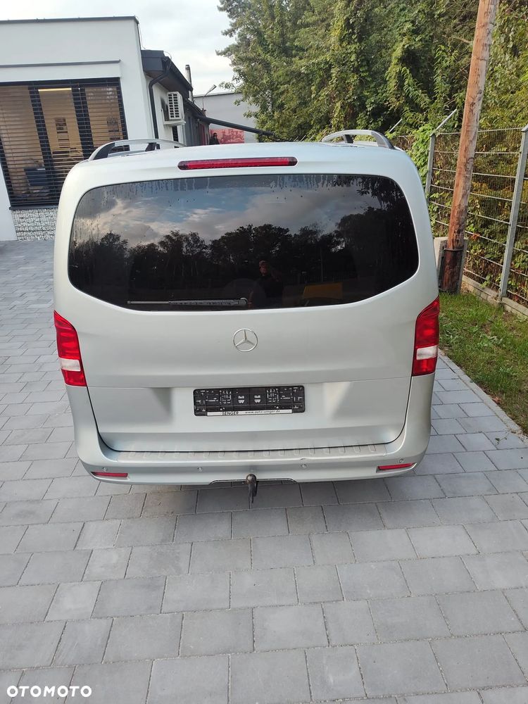 Mercedes-Benz Klasa V - 6