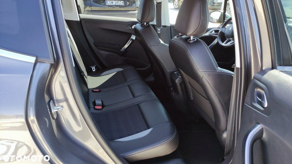 Peugeot 2008 1.6 VTi Active - 21