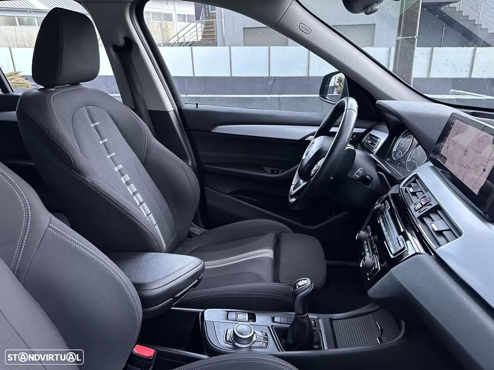 BMW X1 16 d sDrive Line Sport - 52