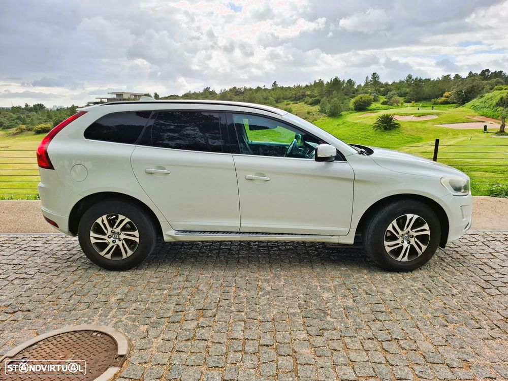 Volvo XC 60 2.0 D4 Kinetic Geartronic - 1