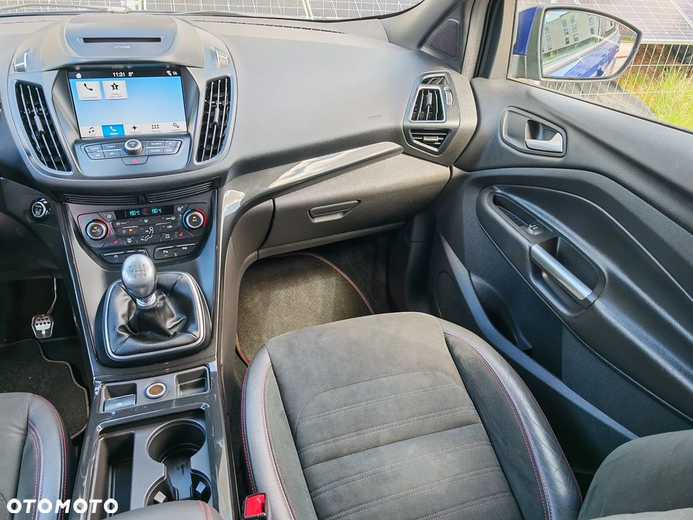 Ford Kuga 1.5 EcoBoost 2x4 ST-Line - 22