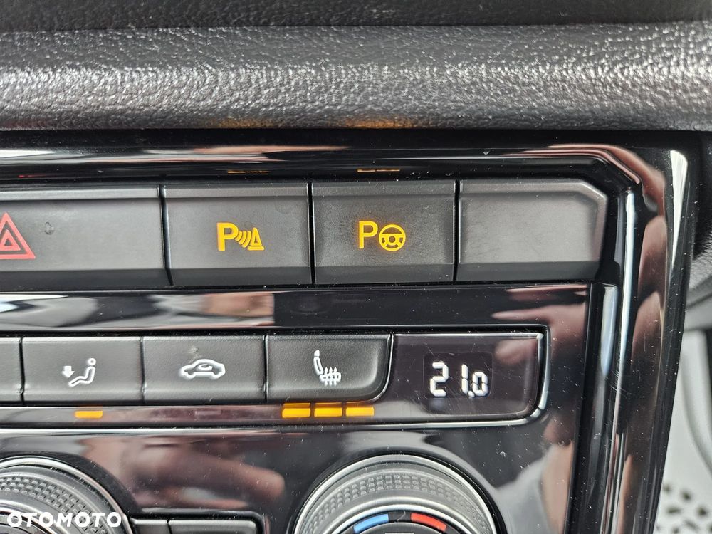 Volkswagen T-Roc 1.5 TSI ACT OPF DSG Sport - 26