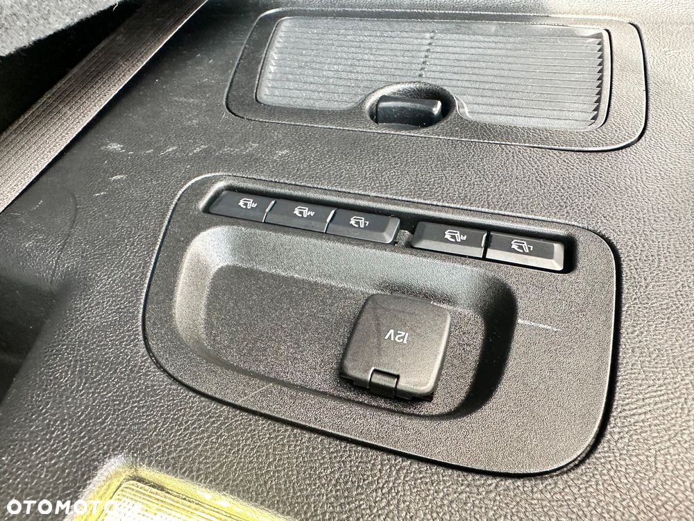 Ford S-Max 2.0 TDCi Titanium PowerShift - 26