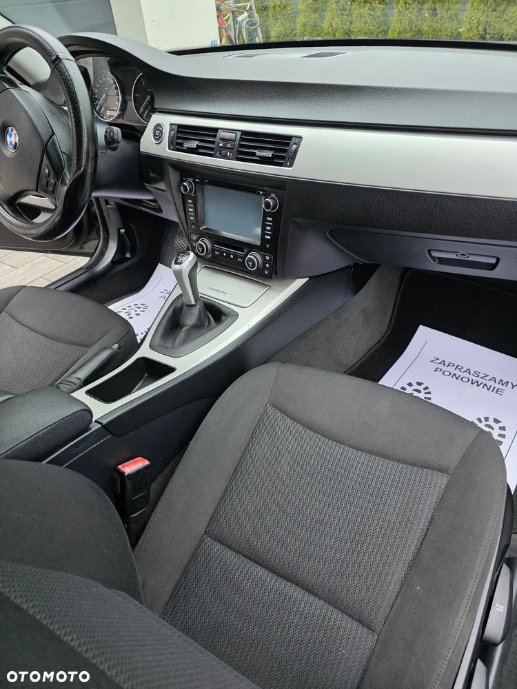 BMW Seria 3 318d DPF - 21