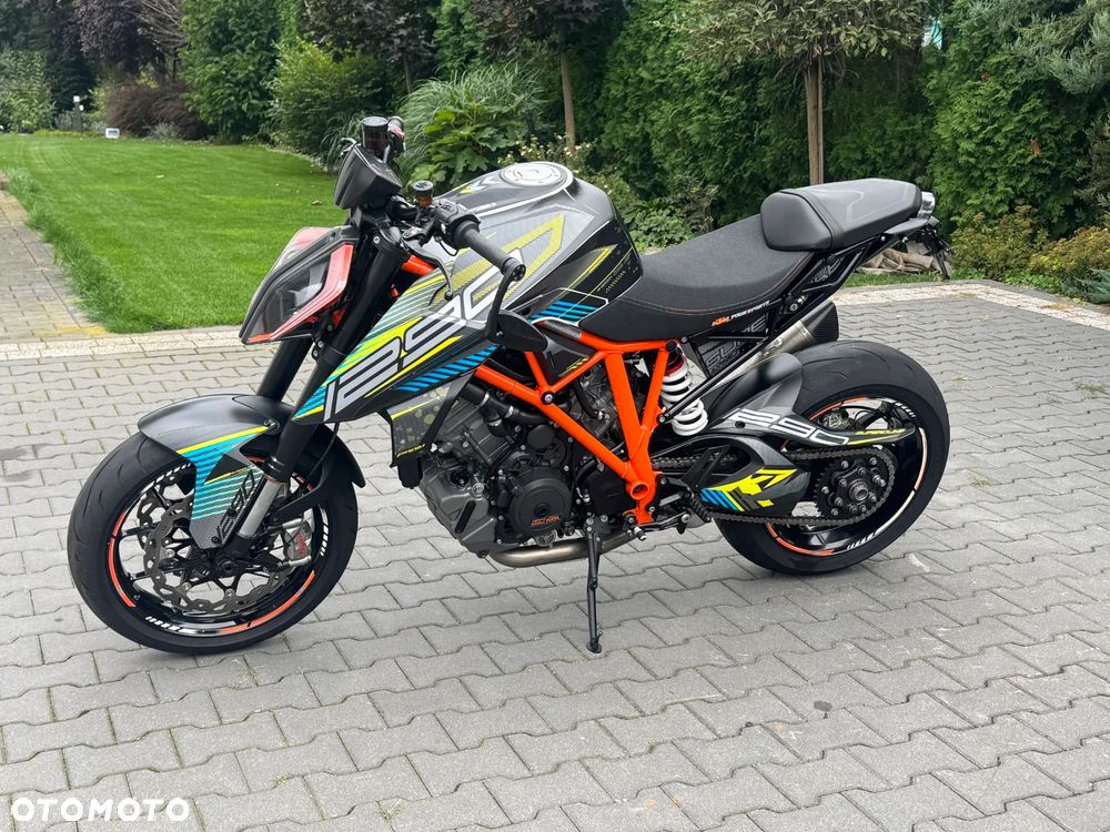 KTM Super Duke - 11