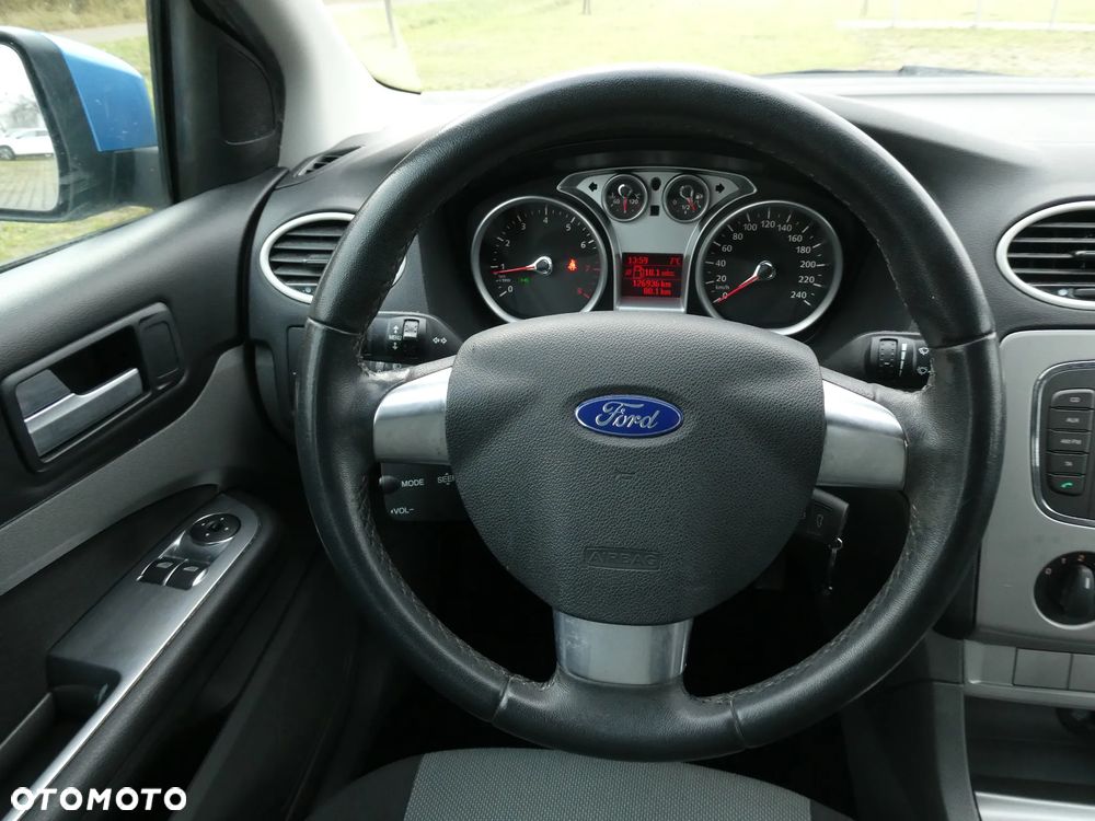 Ford Focus 2.0 16V Style+ - 15