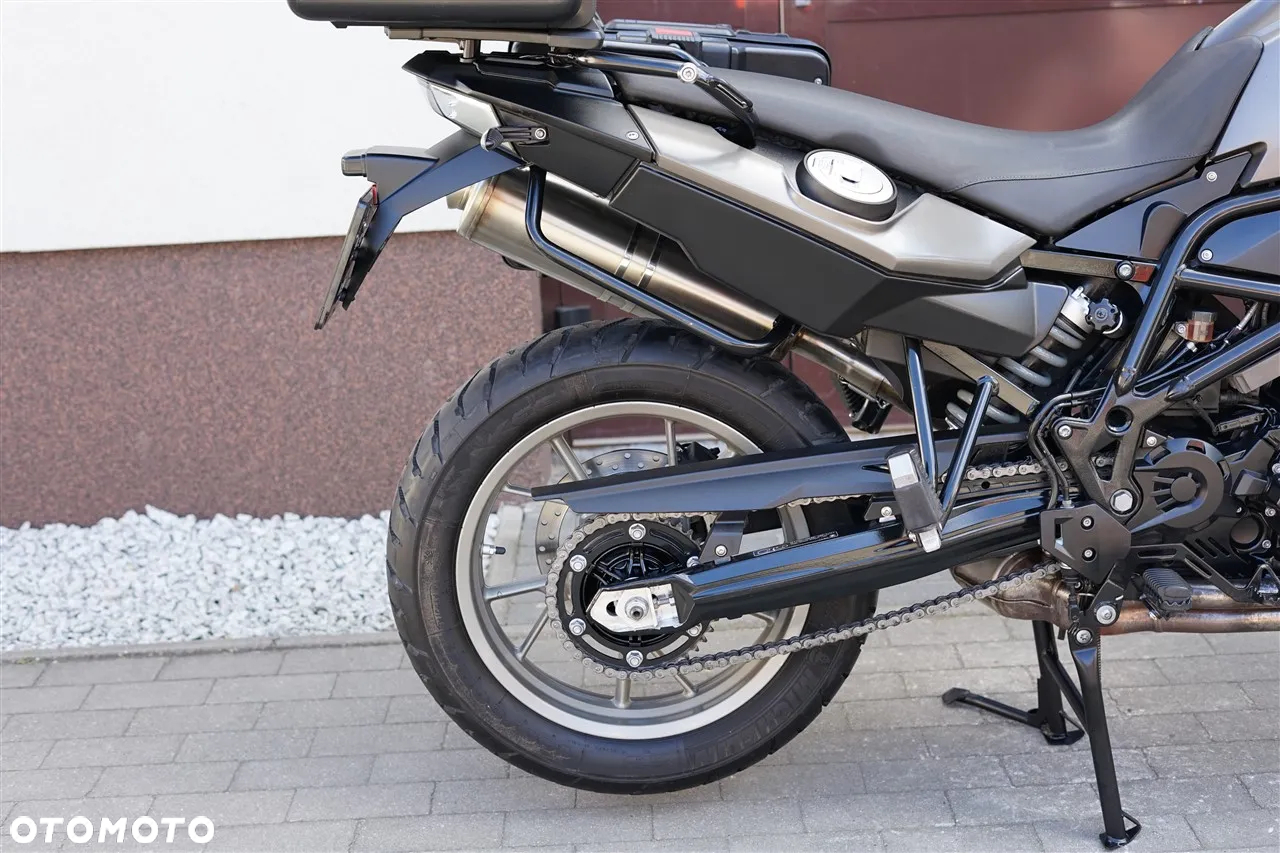 BMW F - 6
