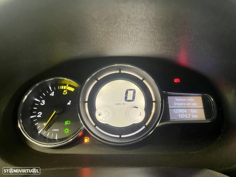 Renault Mégane 1.5 dCi Confort SS - 8