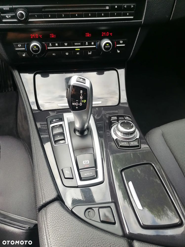 BMW Seria 5 520d - 16