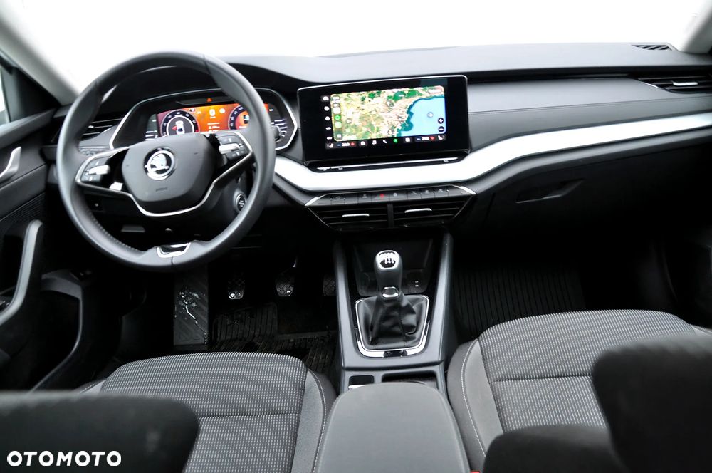 Skoda Octavia 1.5 TSI Selection - 11