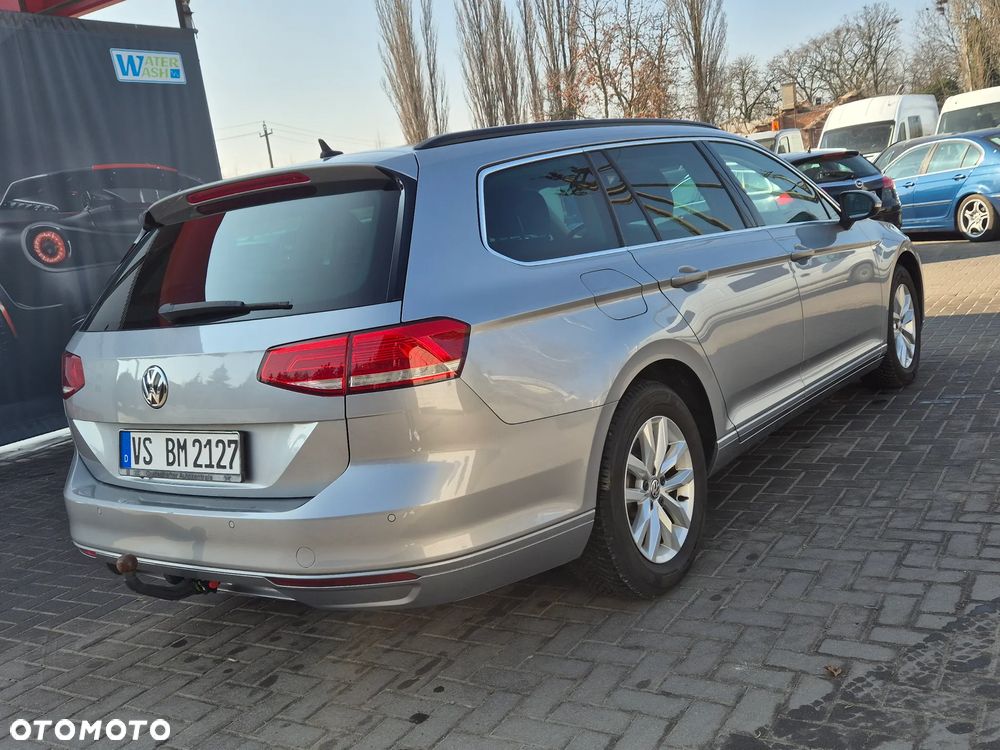 Volkswagen Passat - 10