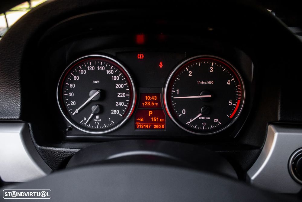 BMW 320 d Auto - 18