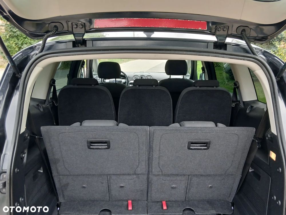 Ford S-Max 2.2 TDCi Titanium - 22